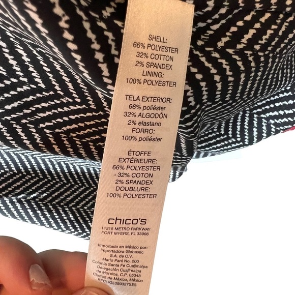 Chico’s Red Moto Waffle-Knit Jacket • Chico's Size 1• Full Zip - Picture 5 of 6